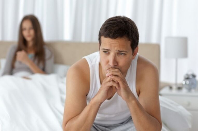 prostatit belirtileri olan bir adam